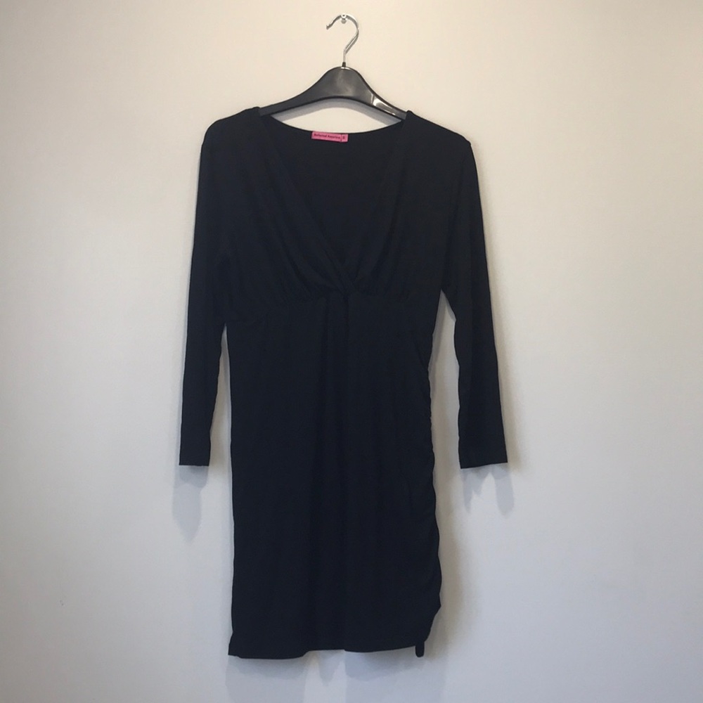 Maternity v neck - Maternal America - Medium
